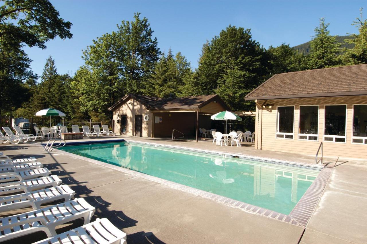 Whispering Woods Resort Welches Exteriér fotografie
