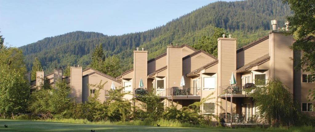 Whispering Woods Resort Welches Exteriér fotografie