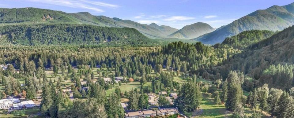 Whispering Woods Resort Welches Exteriér fotografie